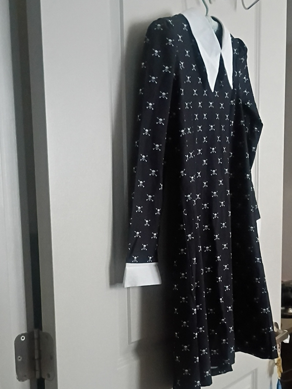 Classic Black Long-Sleeve Dress with White Collar